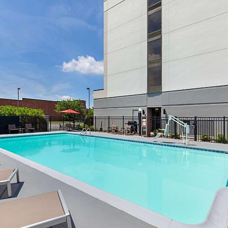 Hyatt Place Louisville-East Экстерьер фото