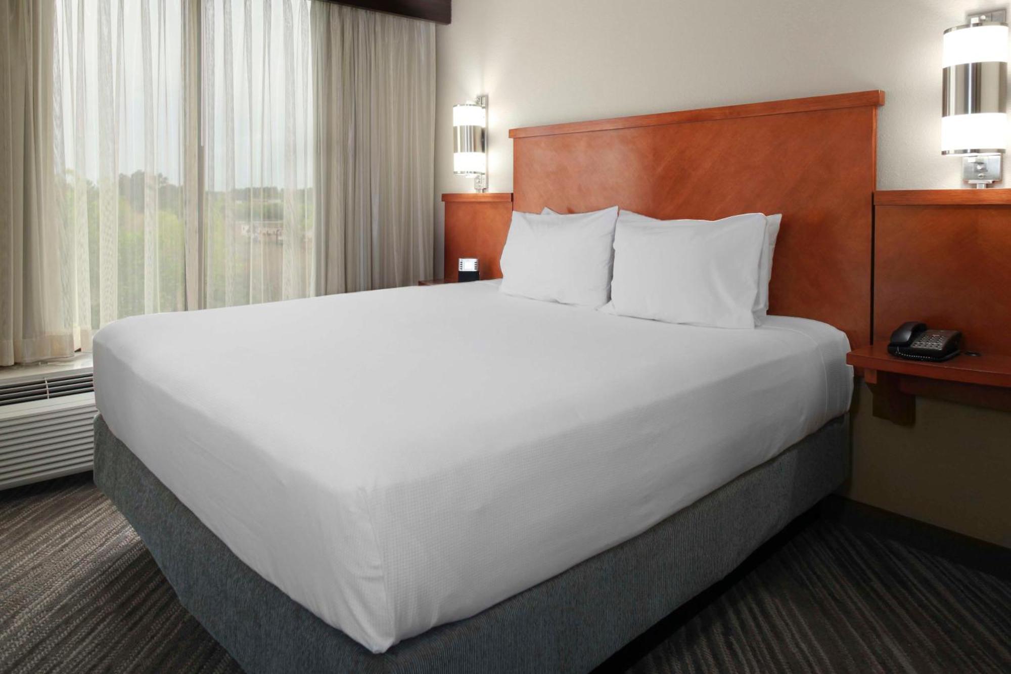 Hyatt Place Louisville-East Экстерьер фото