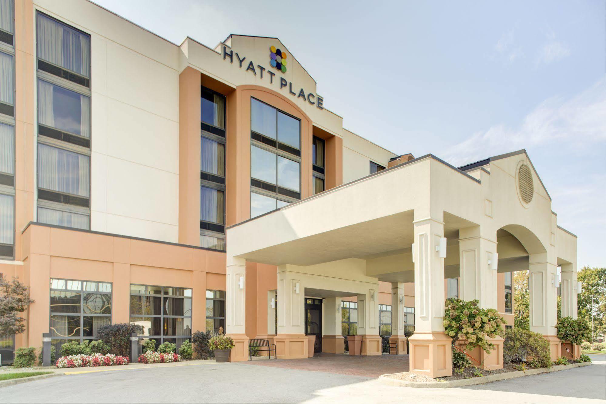 Hyatt Place Louisville-East Экстерьер фото