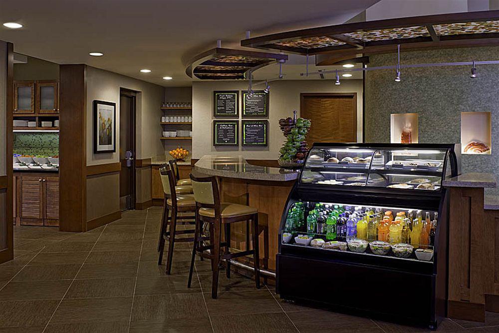Hyatt Place Louisville-East Ресторан фото